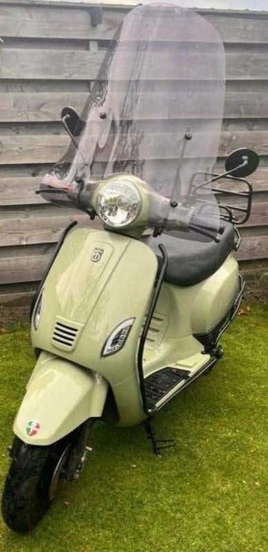 Scooter btc riva, Ophalen of Verzenden
