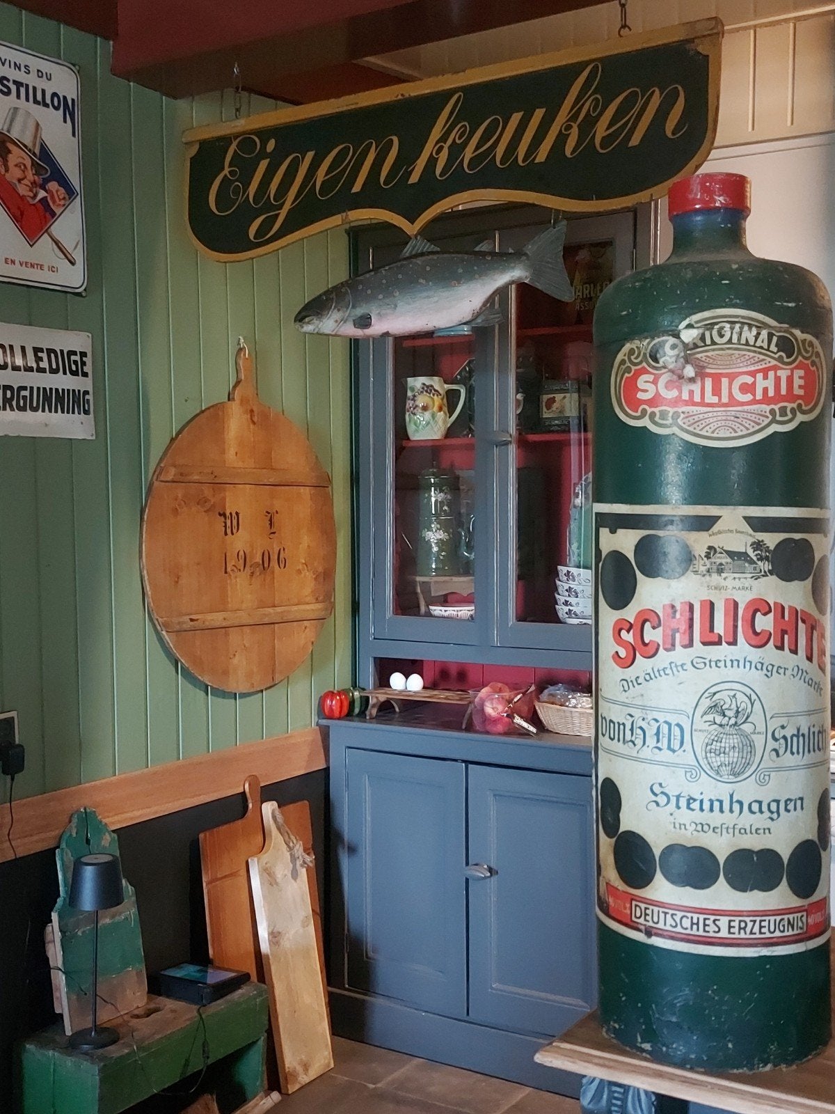 Antieke Papier-mache etalage reclame fles ca 90 cm h, Verzamelen, Ophalen of Verzenden, Gebruikt, Reclamebord