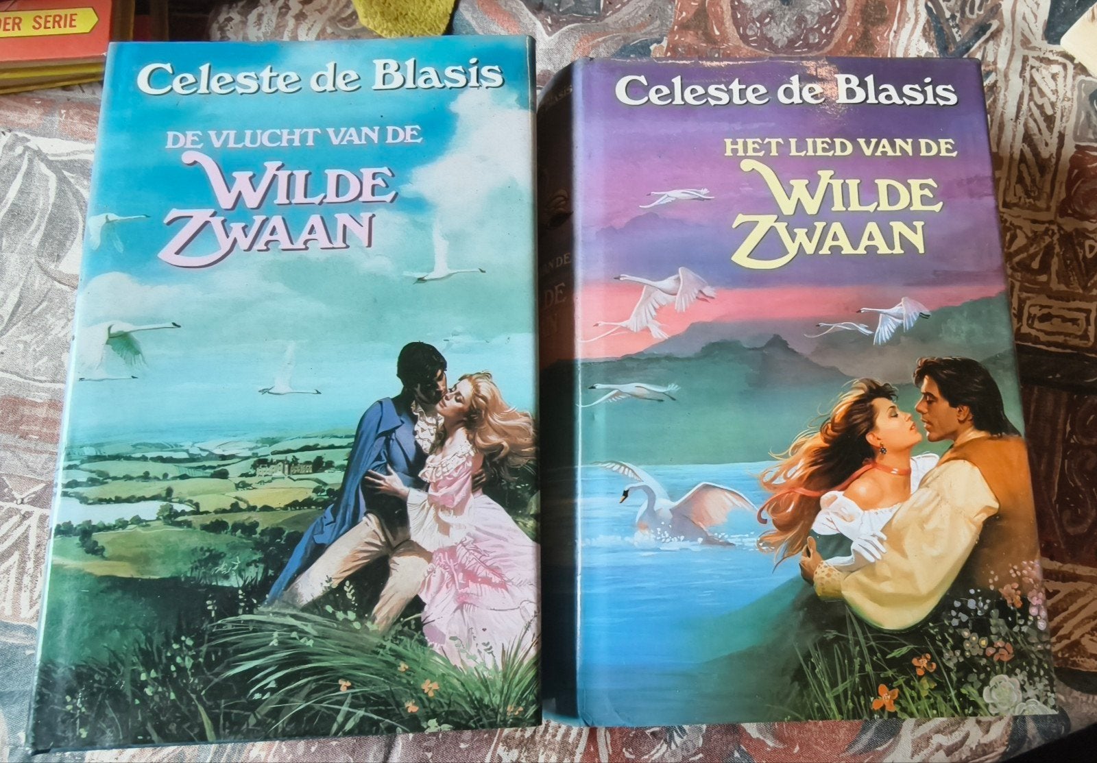 Celeste de Blasis - De vlucht van de Wilde Zwaan (2 boeken), Boeken, Ophalen of Verzenden, Gelezen, Celeste de Blasis, Amerika