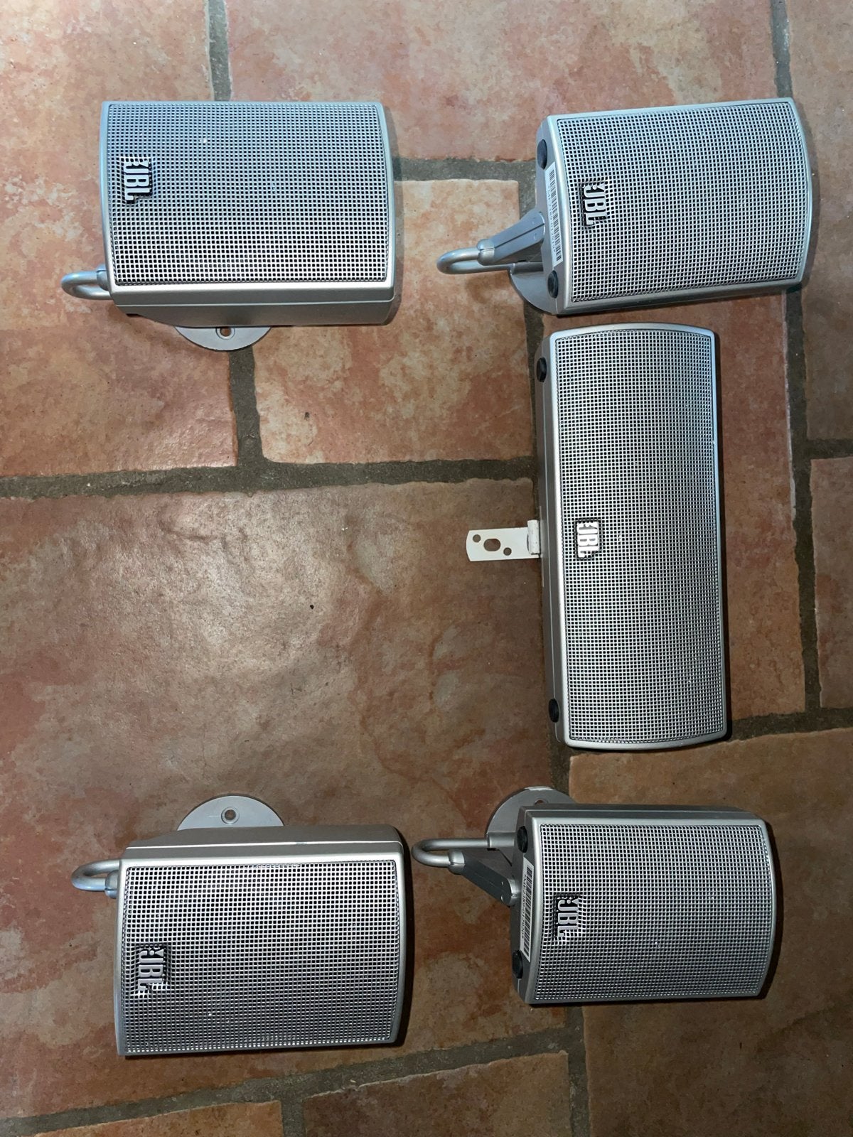 JBL Surround Sound Systeem - 4 Satelliet + 1 Center Speaker, Ophalen, Zo goed als nieuw, Surroundset zonder subwoofer, JBL