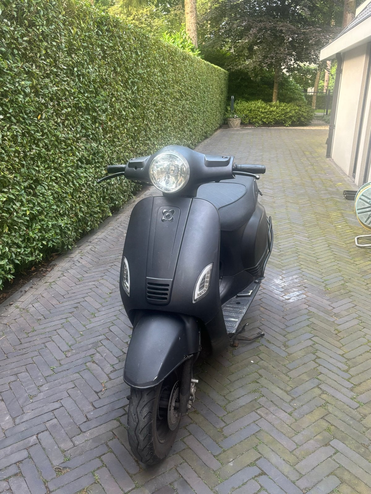AGM vx50i - Mat Zwart, Ophalen, Gebruikt, Benzine, Overige merken