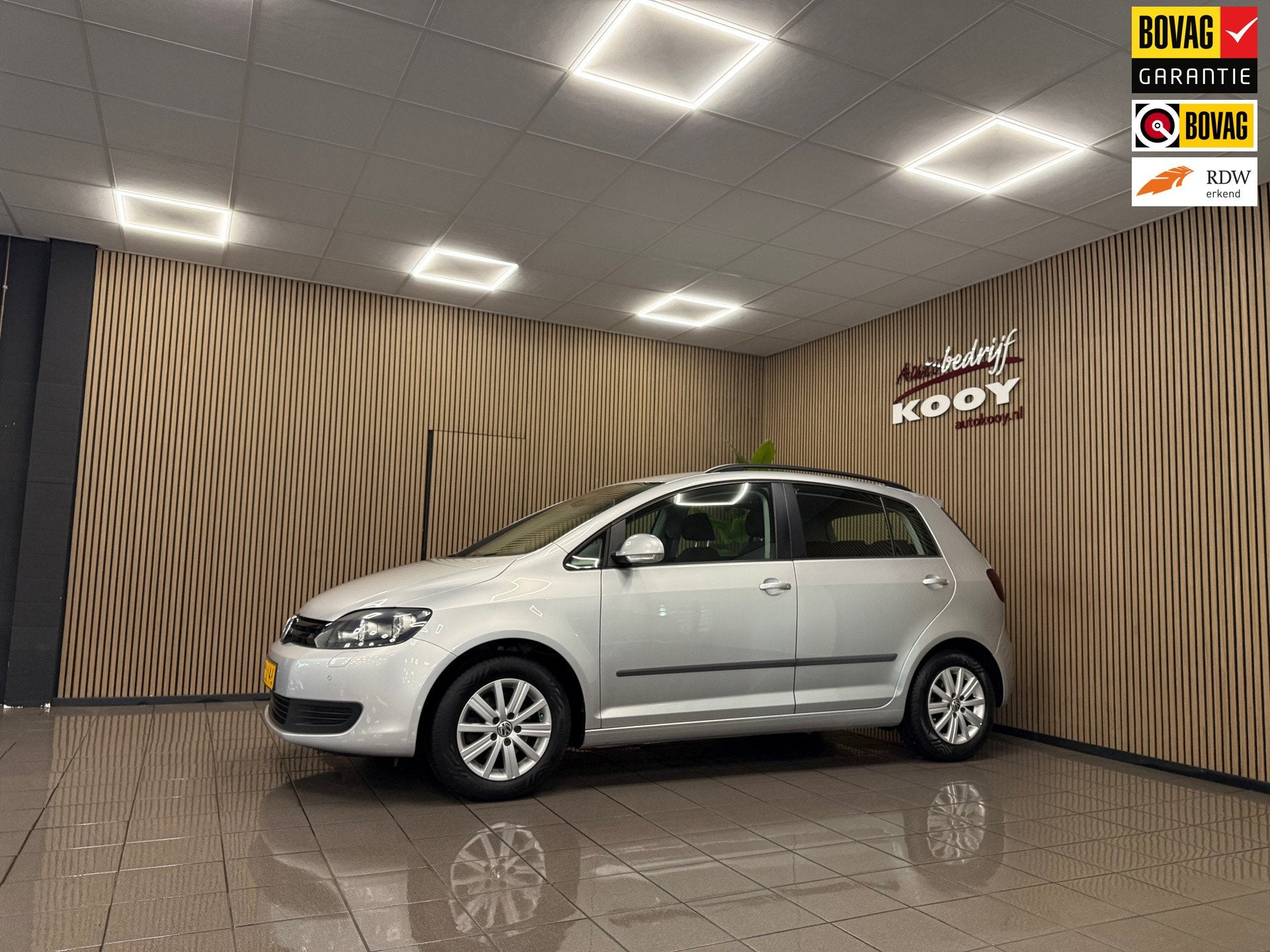 Volkswagen Golf Plus 1.2 TSI Highline * Automaat / Trekhaak, Auto's, Gebruikt, 4 cilinders, 700 kg, Grijs
