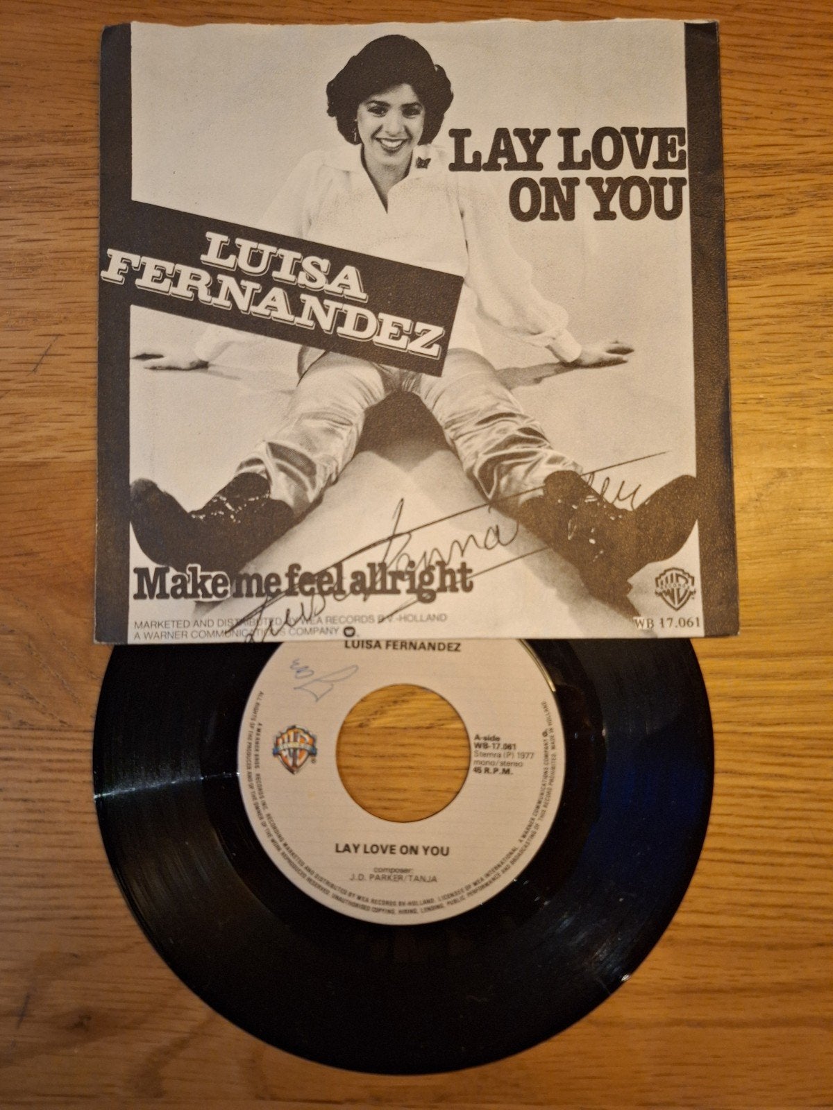 Luisa Fernandez - Lay Love On You (Single, 1977), Gebruikt, Fotohoes, 7 inch, Single