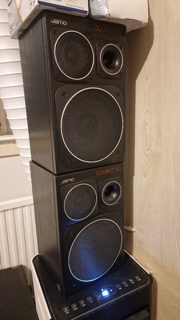 Jamo Compact 90 speakers met nieuwe foam gerefoamed, Audio, Tv en Foto, Luidsprekers, Refurbished, Ophalen of Verzenden, 120 watt of meer