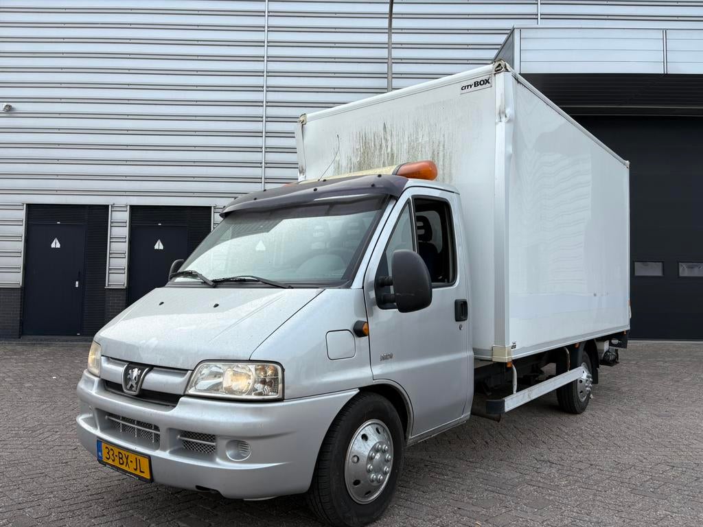 Peugeot Boxer 2.8 HDI 2006 Bakwagen laadklep, Auto's, Bestelauto's, Voorwielaandrijving, Stof, Zwart, 4 cilinders