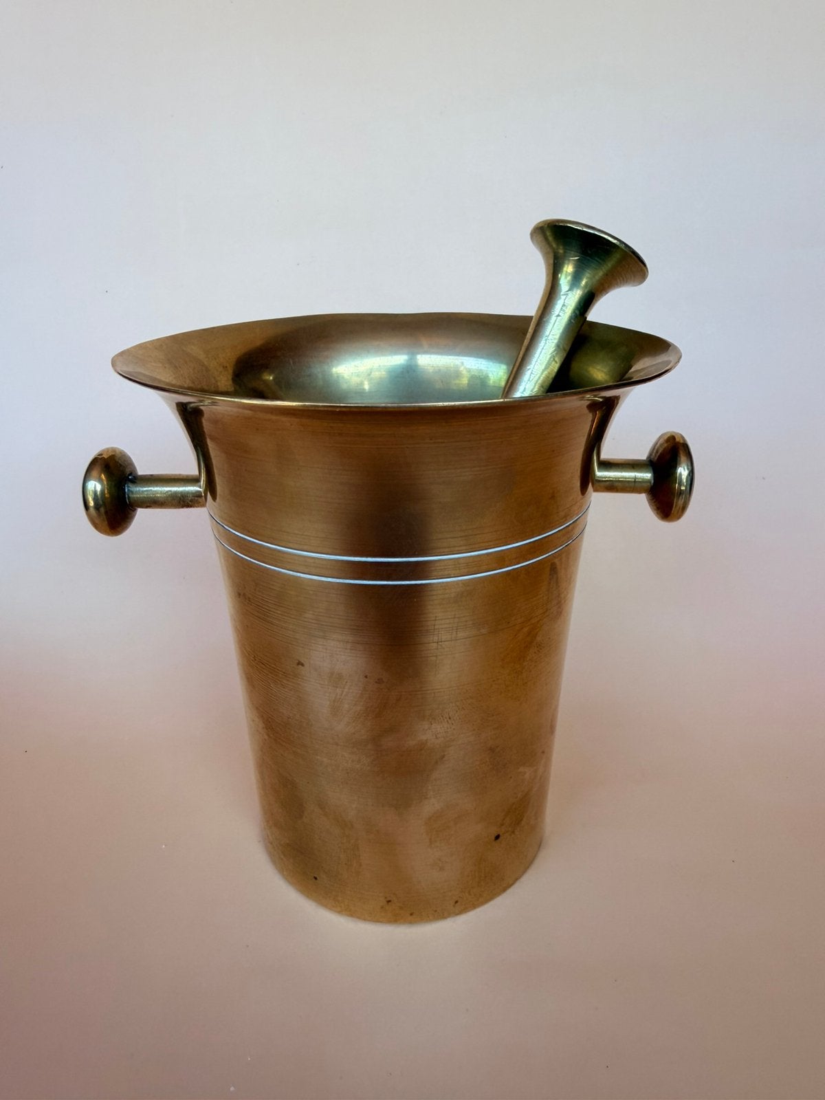 Vintage messing vijzel met stamper –Geelkoperen vijzel 16 cm, Ophalen of Verzenden
