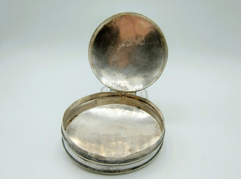 Zilveren pepermuntdoosje, G. Wouda, Drachten, 1850, Antiek en Kunst, Verzenden, Zilver