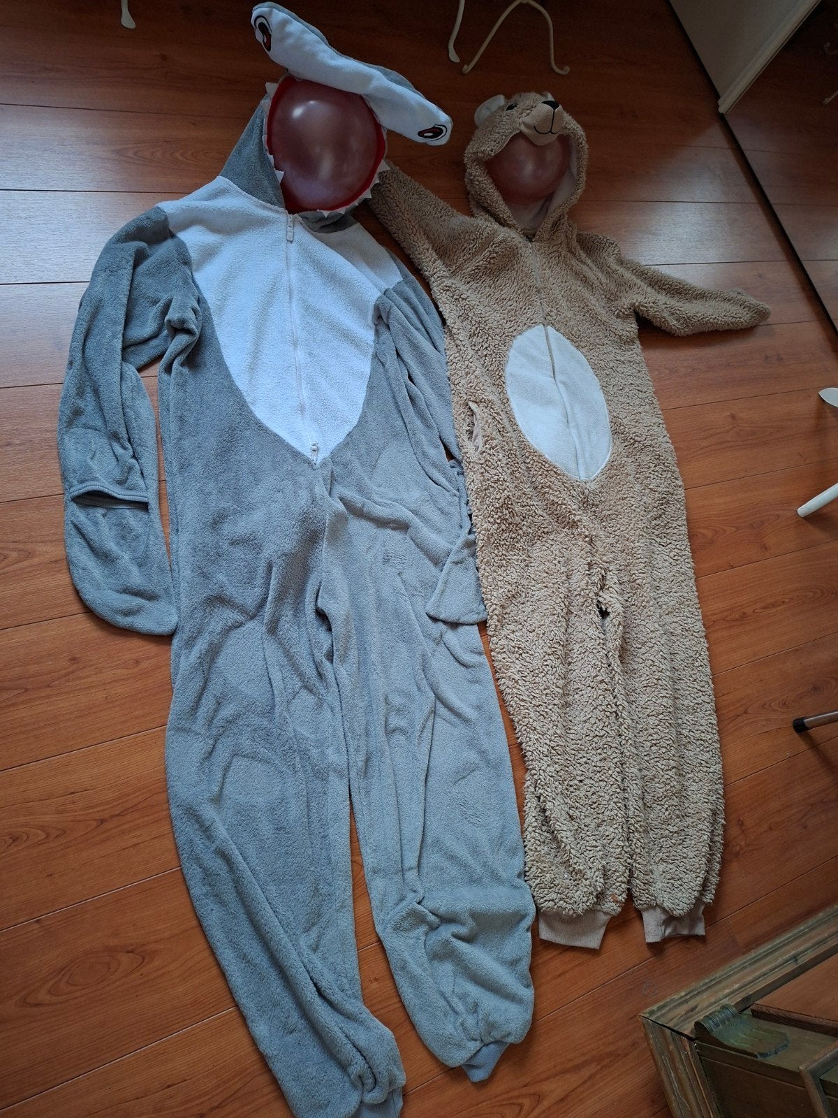 twee onessies, Ophalen of Verzenden, Gedragen