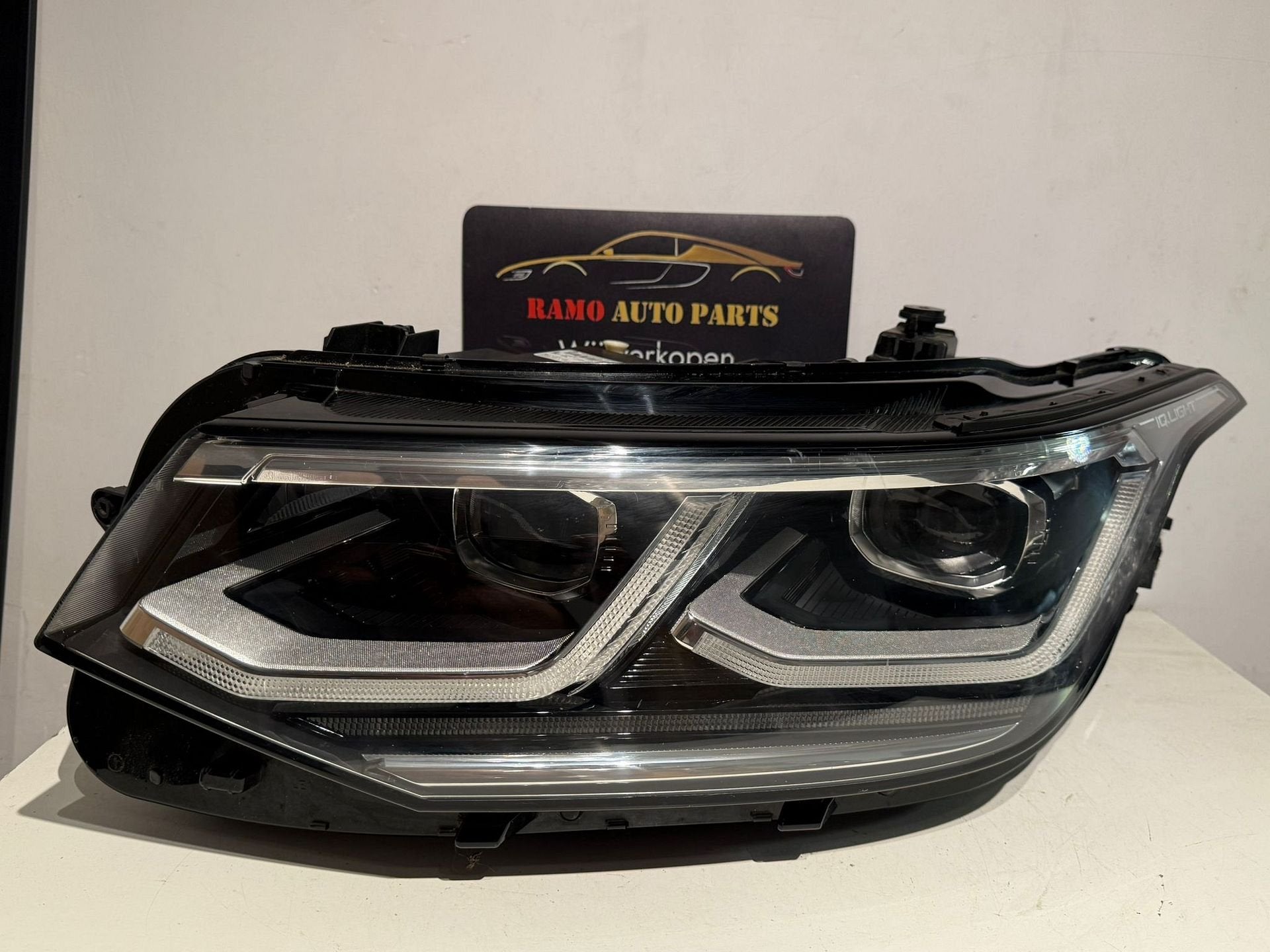VW TIGUAN 5NA FACELIFT IQ.LIGHT LED LINKS 5NB941081C, Gebruikt, -, Volkswagen, -