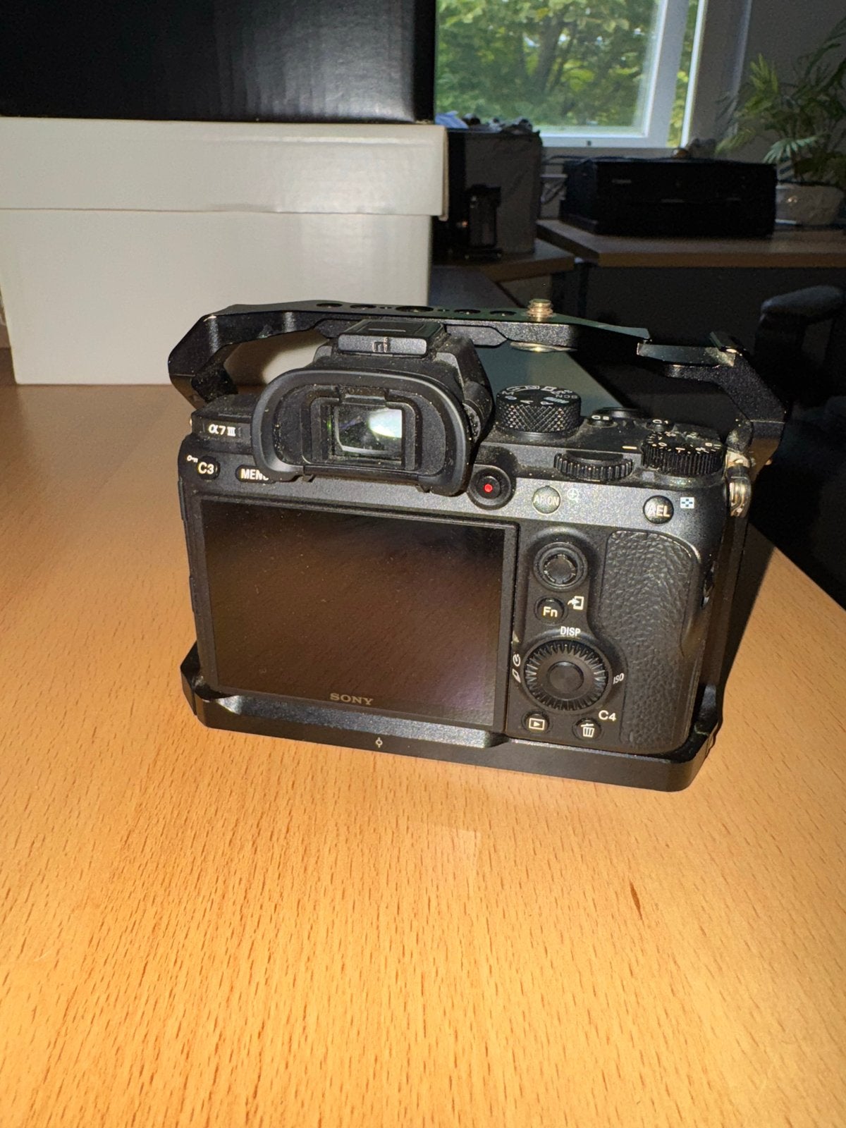Sony Alpha A7 III Systeemcamera met SmallRig Cage, Ophalen, Beeldstabilisatie, Zo goed als nieuw, Accu