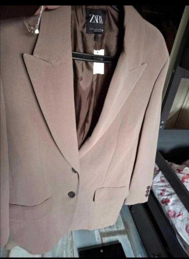 Nieuwe blazer kaartje eraan uitverkocht teab vandaag, Ophalen of Verzenden, Nieuw, Maat 38/40 (M)