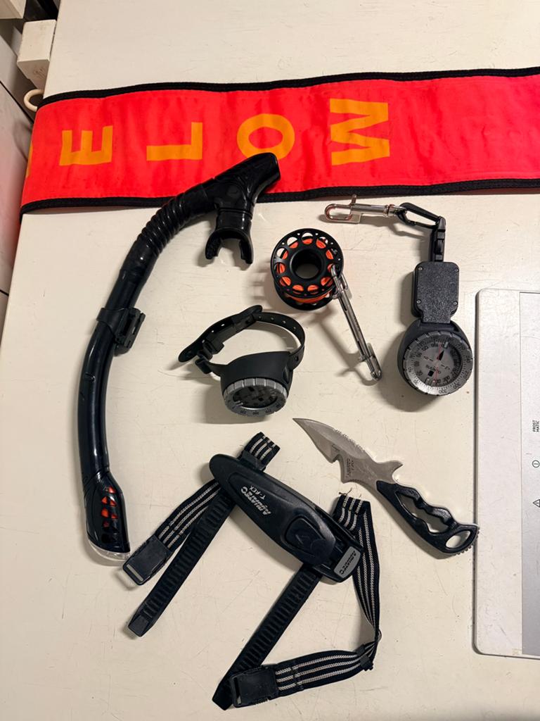duikspullen, smb, 2x kompas enz (suunto xdeep aquatec), Watersport en Boten, Duiken, Ophalen, Zo goed als nieuw