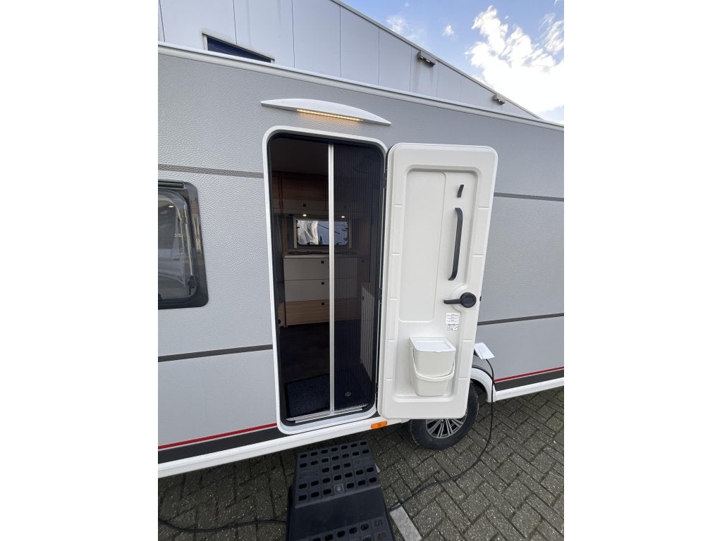 Dethleffs Summer Edition 470 FR FRANSBED-ACTIE MODEL, Caravans en Kamperen, Rondzit, Bedrijf, Overige typen, Dethleffs