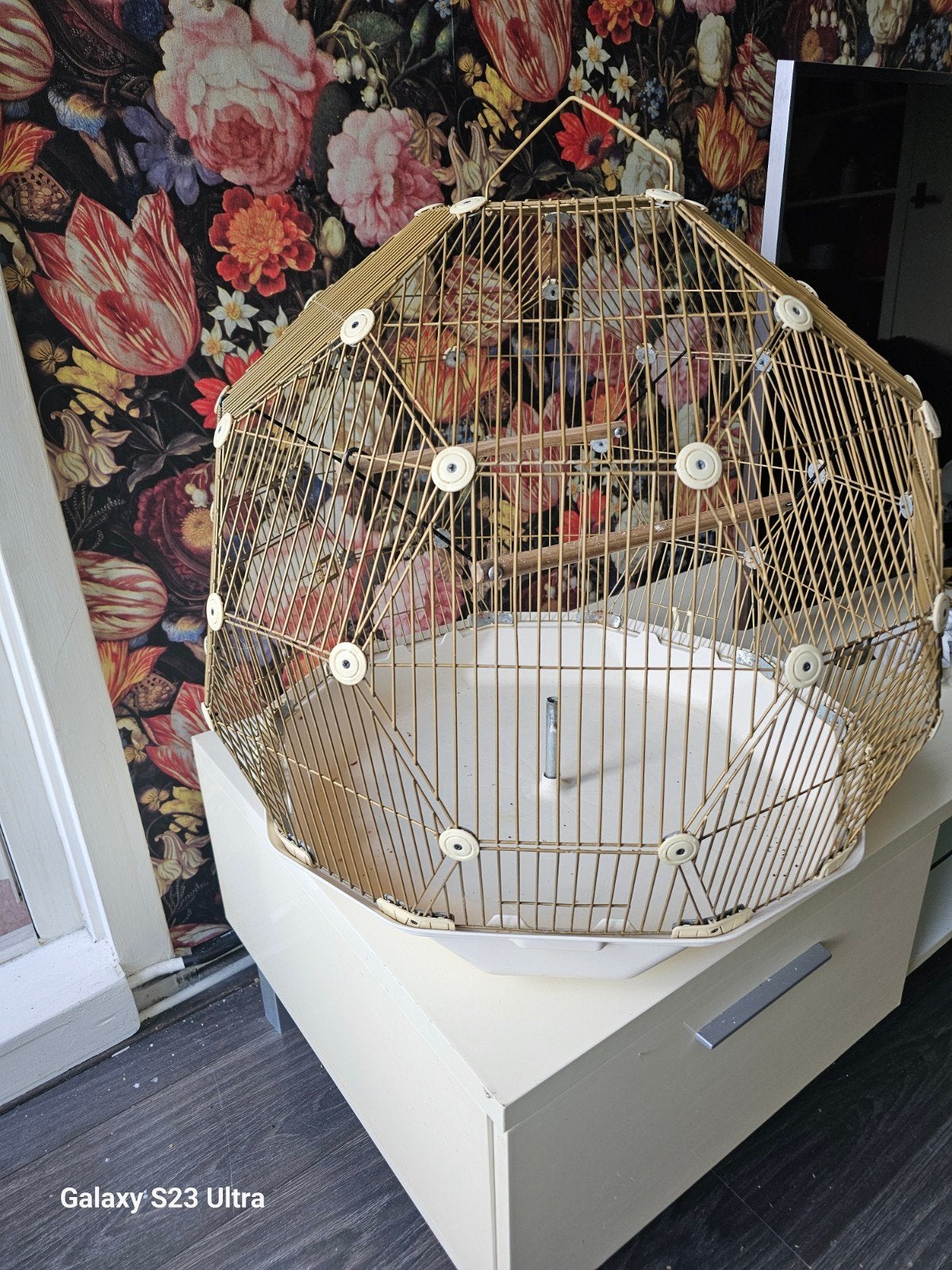 Een grote kooi te koop, Ophalen, Zo goed als nieuw, Metaal, Vogelkooi