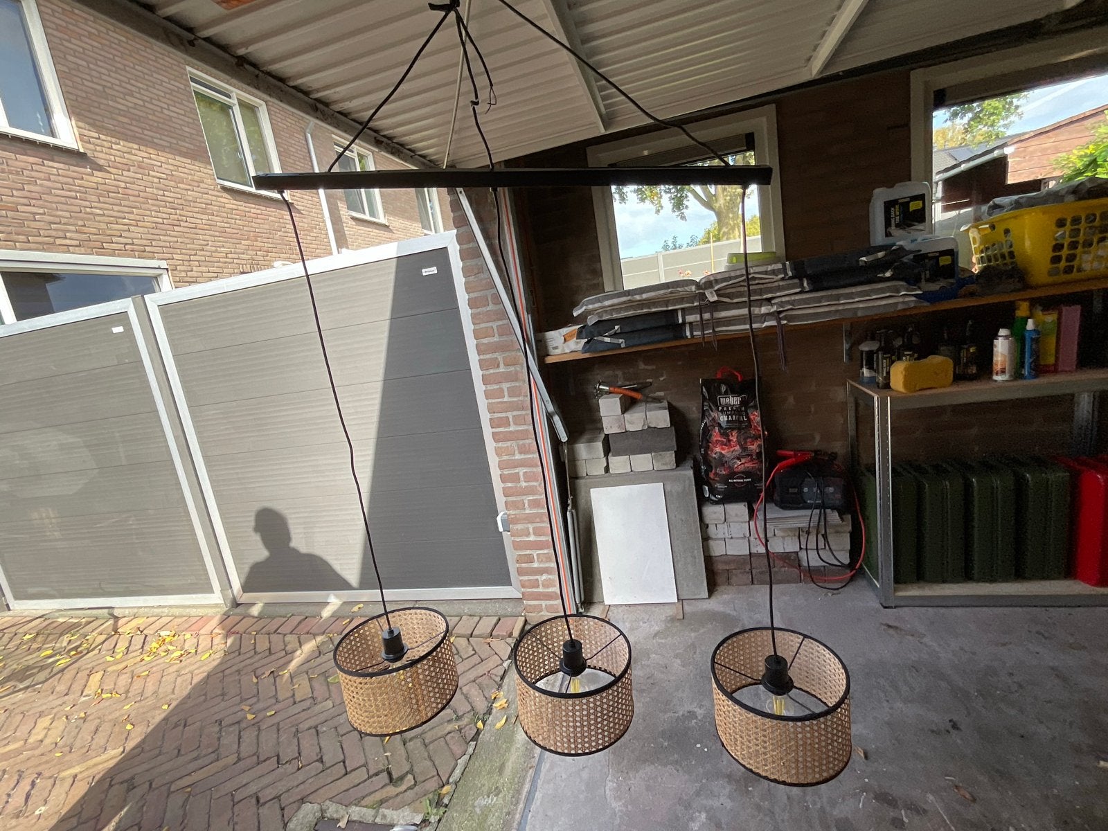Hanglamp met 3 rotan kappen - Zwart/Naturel, Ophalen of Verzenden, Zo goed als nieuw, Metaal, E27 (groot)