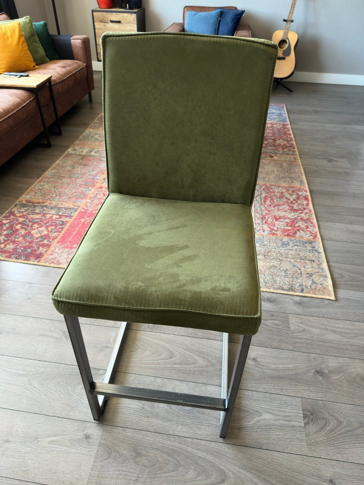 Groene barstoel zonder leuning, stof met metalen onderstel, Ophalen, Gebruikt, 60 tot 90 cm, 1 kruk