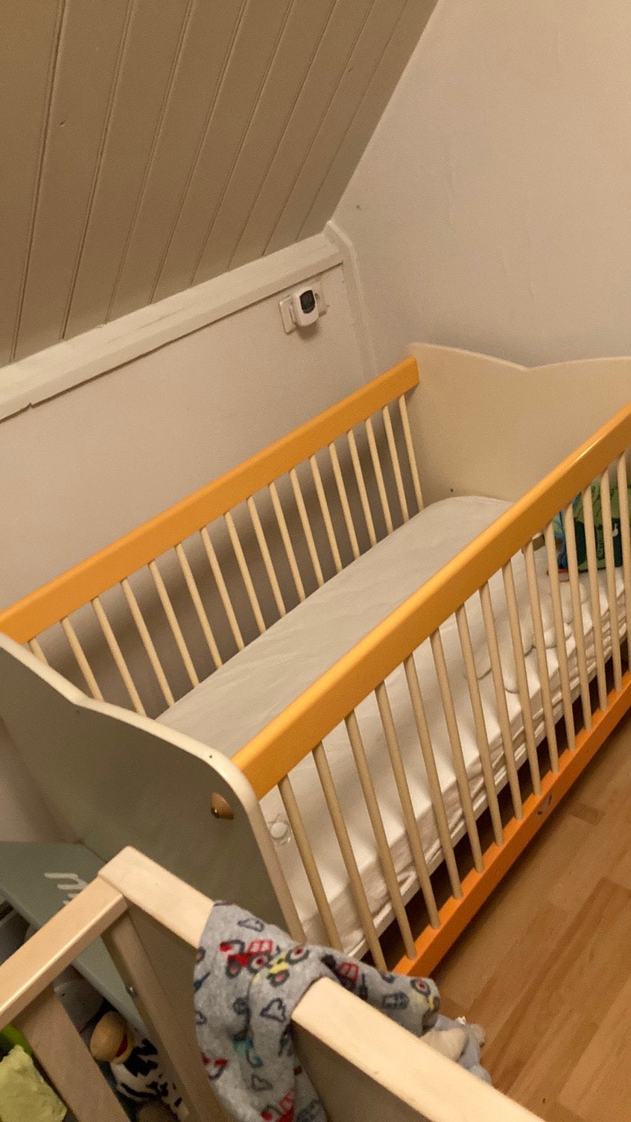 OPHALEN ZSM GRATIS Ledikant babybedje uitneembare spijlen, Ophalen, Zo goed als nieuw, Jongetje of Meisje