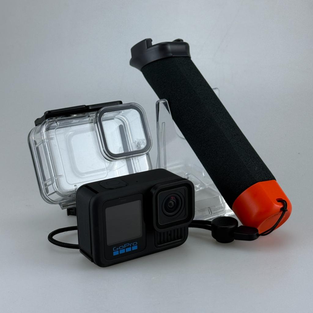 GoPro Hero 13 Black inclusief case, GoPro, Zo goed als nieuw, Support@gopro.com, 3025 Clearview Way
San Mateo, CA 94402
USA