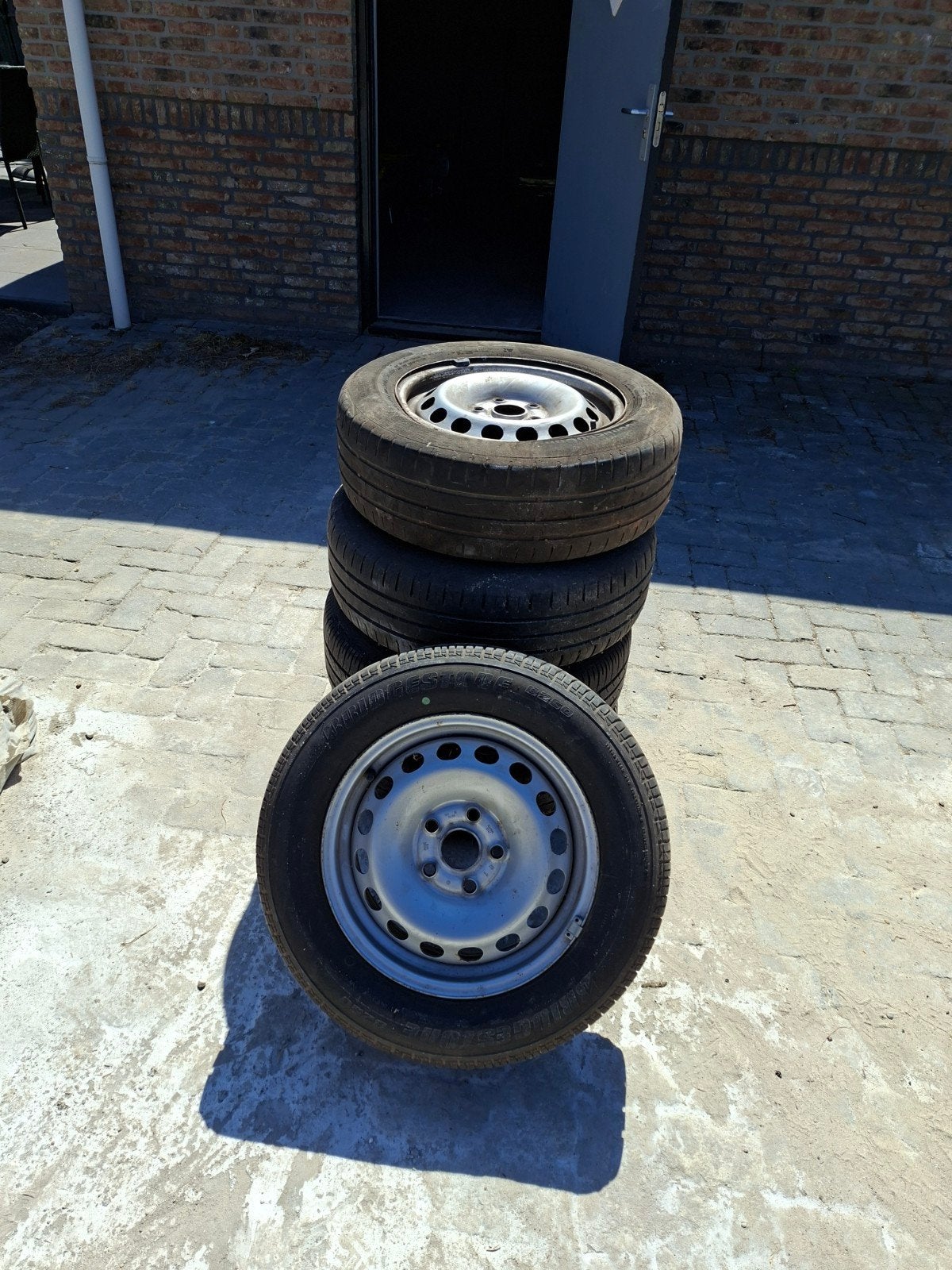 vw caddy wielen, Ophalen