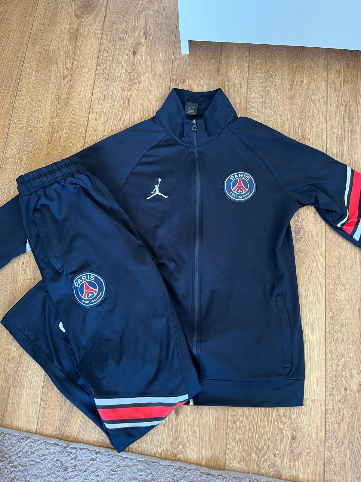 PSG Jordan Trainingspak Maat M, Kleding | Heren, Sportkleding, Ophalen of Verzenden, Zo goed als nieuw, Voetbal, Maat 48/50 (M)
