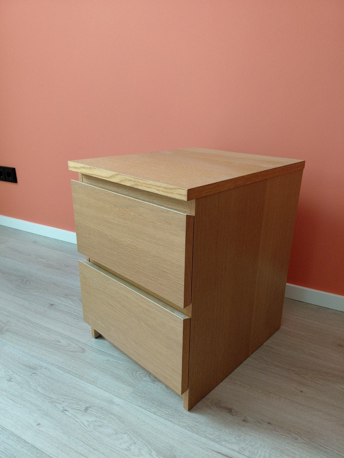 Nachtkastje ikea Malm met 2 lades, Huis en Inrichting, Slaapkamer | Nachtkastjes, Ophalen of Verzenden, Minder dan 45 cm