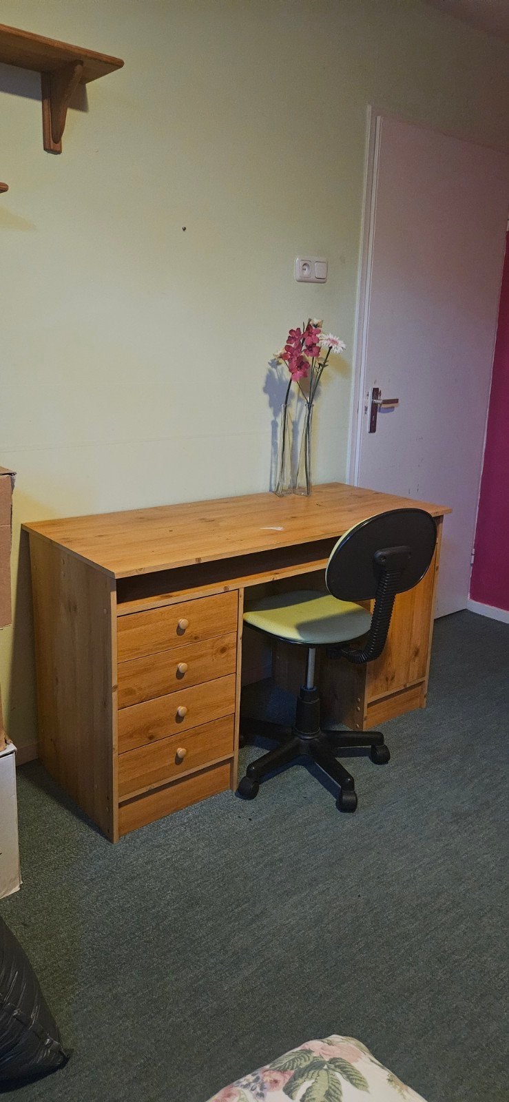 Gratis Bureau met Bureaustoel - Gebruikt, Ophalen, Gebruikt