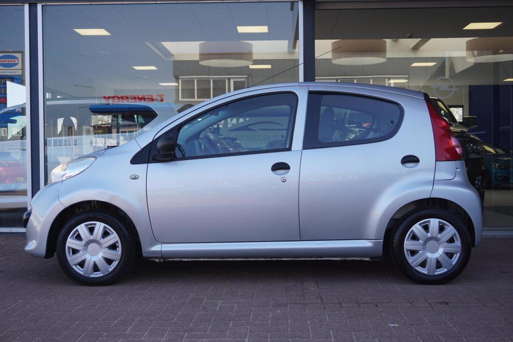 Peugeot 107 1.0-12V XS | 5deurs | Elek. pakket | Zilver | St, Voorwielaandrijving, Stof, Zwart, 4 stoelen