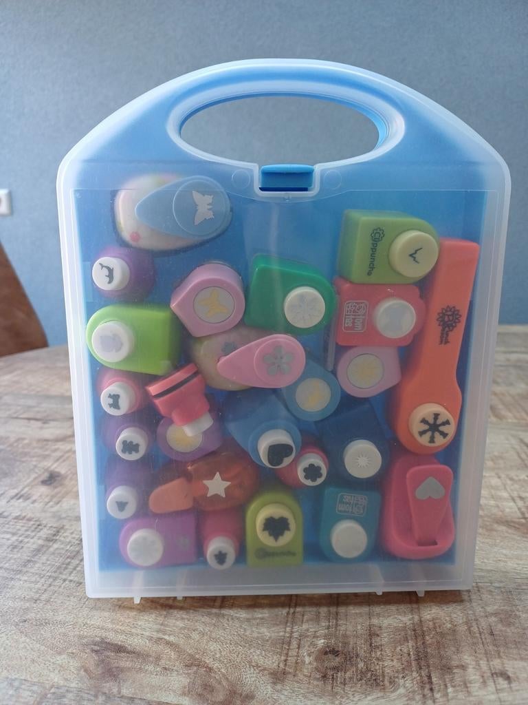 25 ponsen in een koffertje, Geschikt voor karton, Overige thema's, Meerkleurig, Ophalen of Verzenden