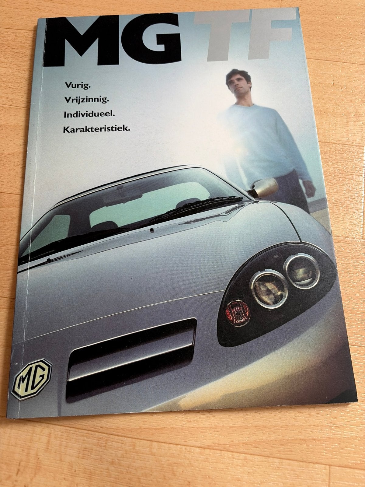 MG TF Brochure uit 2002 - Vurig, Vrijzinnig, Individueel, Boeken, Auto's | Boeken, Ophalen of Verzenden, Zo goed als nieuw, Overige merken