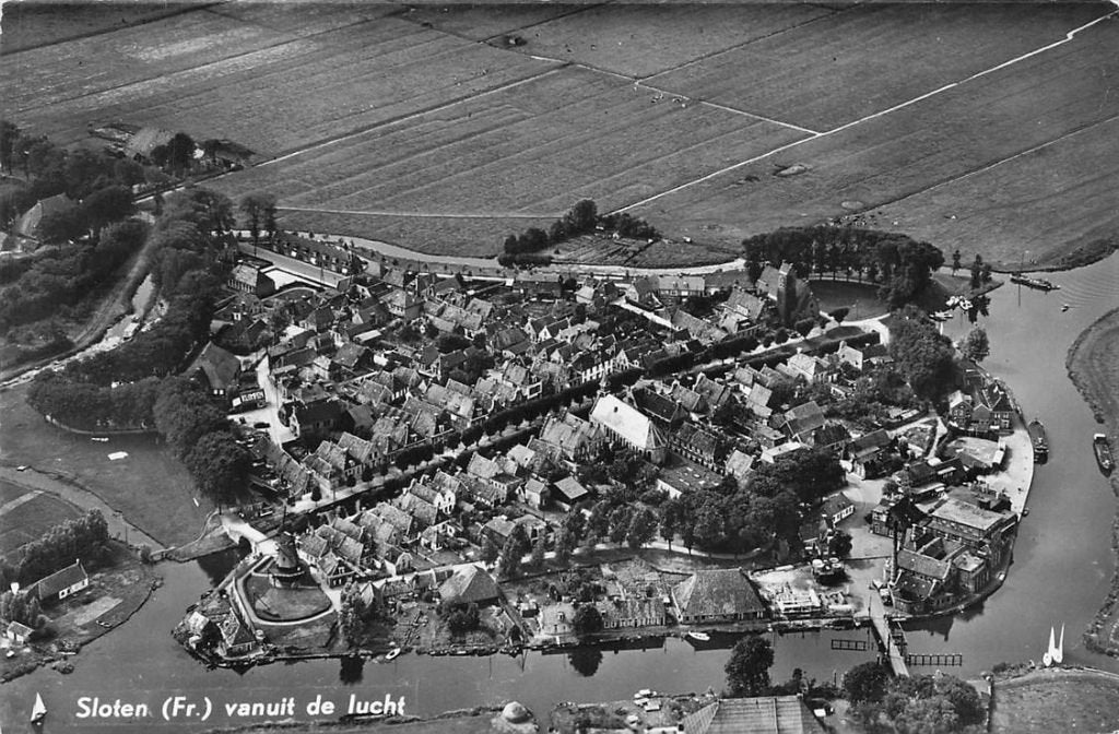 703-435-041 Sloten (Fr.) Vanuit De Lucht, Verzamelen, Ophalen of Verzenden, Voor 1920, Friesland
