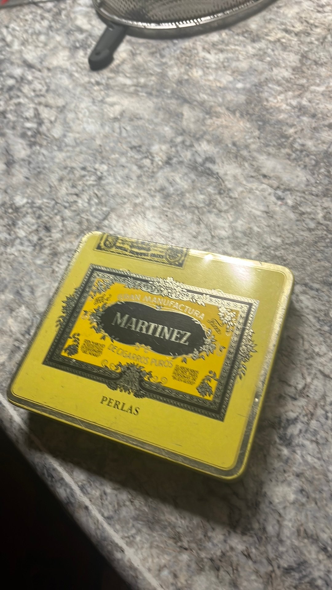 Martinez blikje, Verzamelen, Ophalen of Verzenden, Zo goed als nieuw, Tabaksdoos of Verpakking