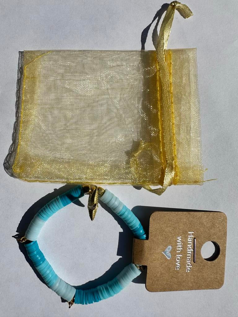 Handgemaakte armband met zeesterbedel, Sieraden, Tassen en Uiterlijk, Armbanden, Kunststof of Plastic, Nieuw, Met bedels of kralen