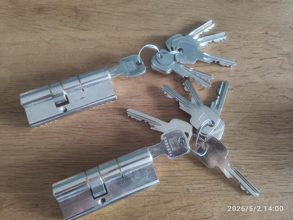 2x Winkhaus XR 30/50 SKG Gelijksluitend incl. 12 sleutels**, Ophalen of Verzenden, Nieuw, Koper of Messing, Slot