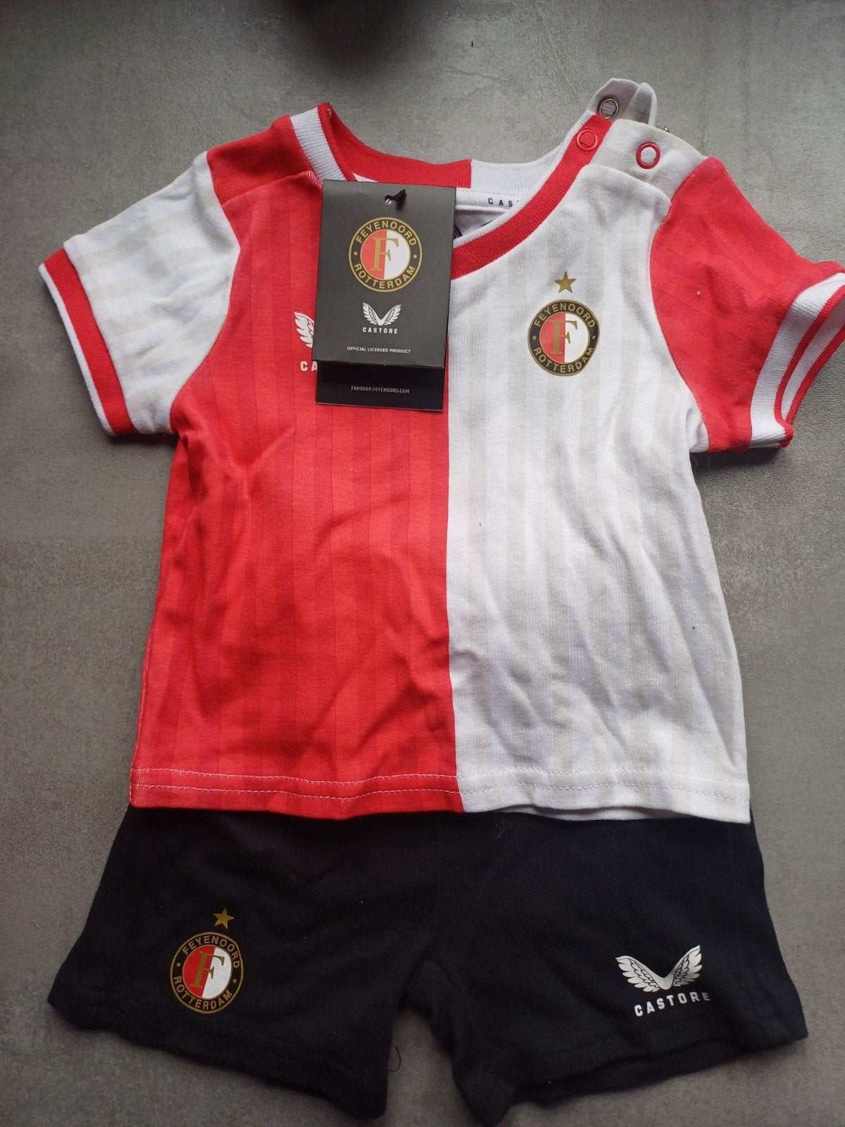 Feyenoord Baby setje - Nieuw met kaartjes, Ophalen of Verzenden, Nieuw, Castore, Jongetje of Meisje