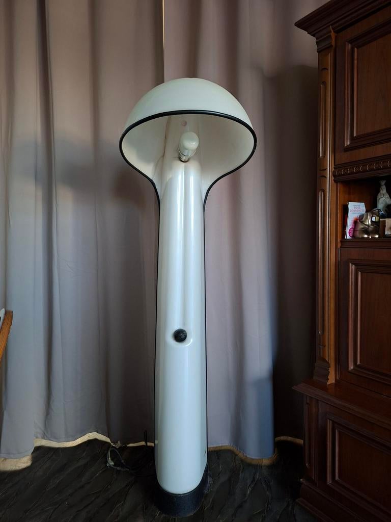 Alba Vloerlamp Sergio Brazzoli & Harvey Guzzini, Antiek en Kunst, Ophalen