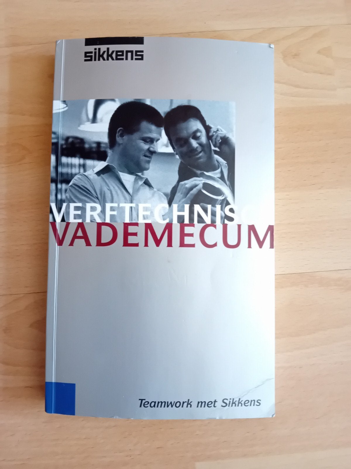 Sikkens Verftechnisch Vademecum - Januari 2008, Boeken, Ophalen of Verzenden, Zo goed als nieuw, Overige onderwerpen, Sikkens Bouwverven