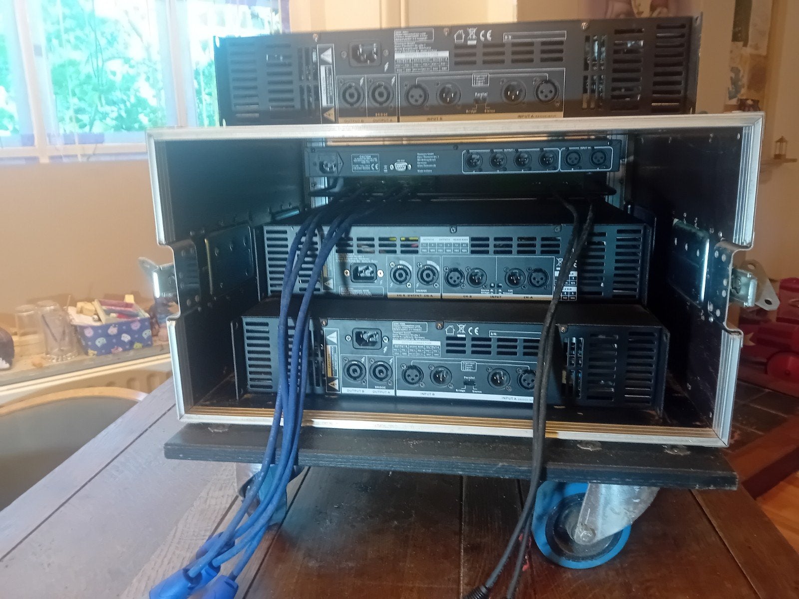 T.amp Versterker Rack met 3 versterkers + losse versterker, Ophalen of Verzenden, Gebruikt, 1000 watt of meer, P.A.