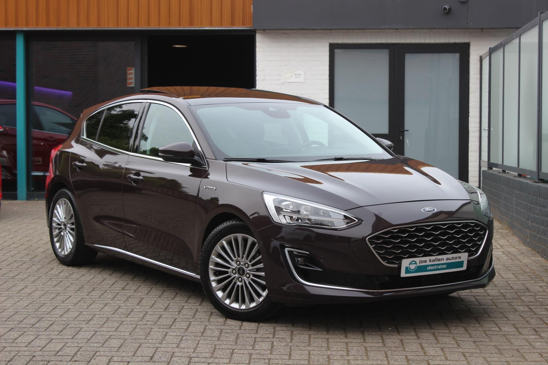 Ford Focus 1.5 EcoBoost 182pk Vignale Navi, Panoramadak, Lee, Auto's, Ford, Euro 6, Leder en Stof, Bedrijf, Handgeschakeld