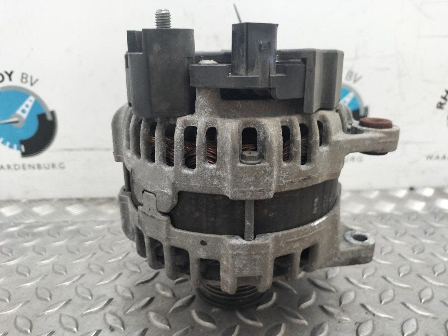 MERCEDES C-CLASS DYNAMO 2019, Ophalen of Verzenden, Gebruikt, Stiba lid