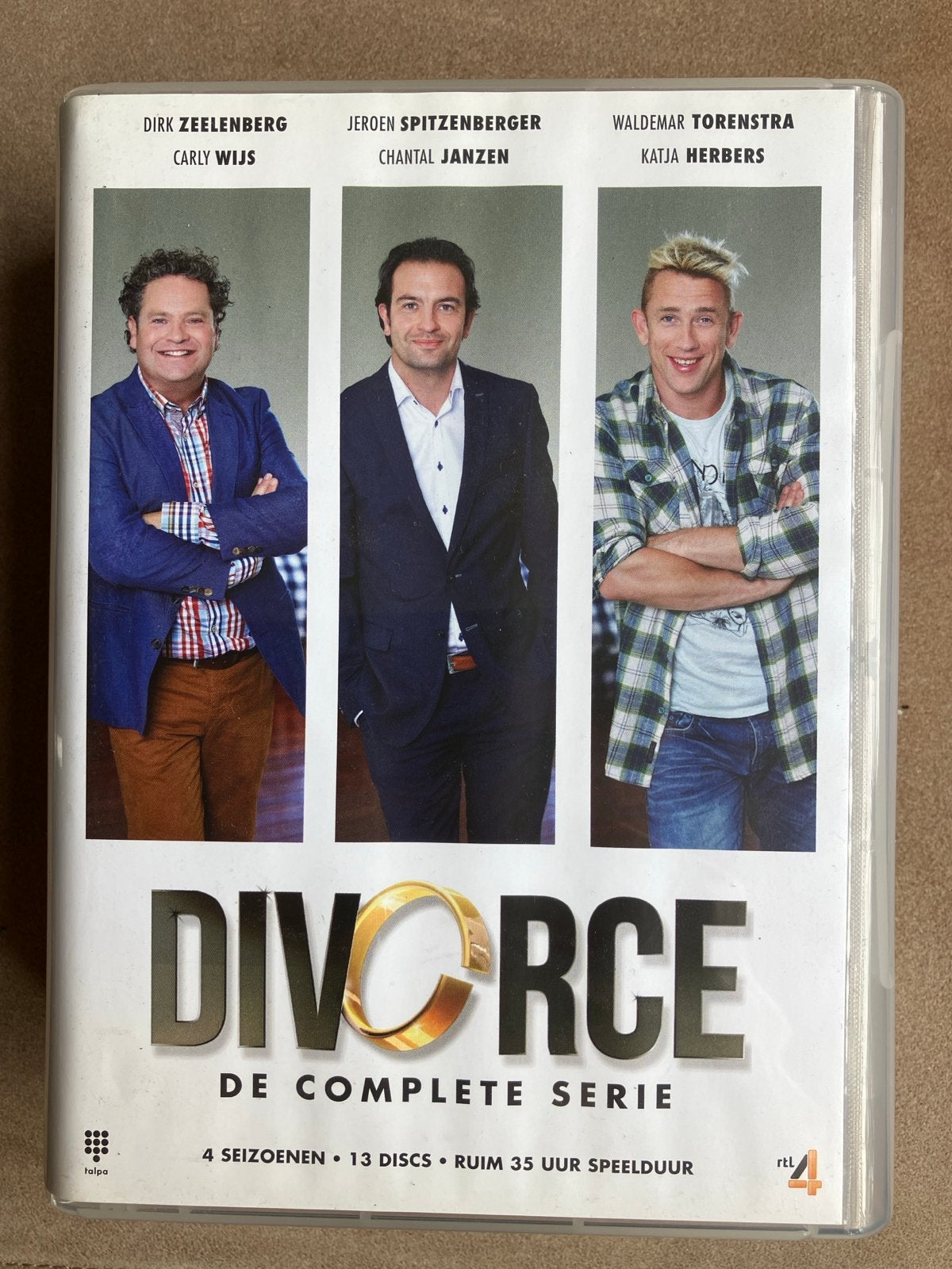 DVD box Divorce: De complete serie (seizoen 1 t/m 4), Cd's en Dvd's, Gebruikt, Seizoen 1, Komedie, Vanaf 12 jaar