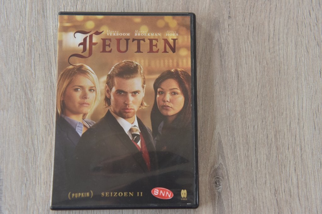 FEUTEN -- SEIZOEN 2 -- 2DVDbox, Cd's en Dvd's, Dvd's | Tv en Series, Alle leeftijden, Verzenden, Zo goed als nieuw, Komedie