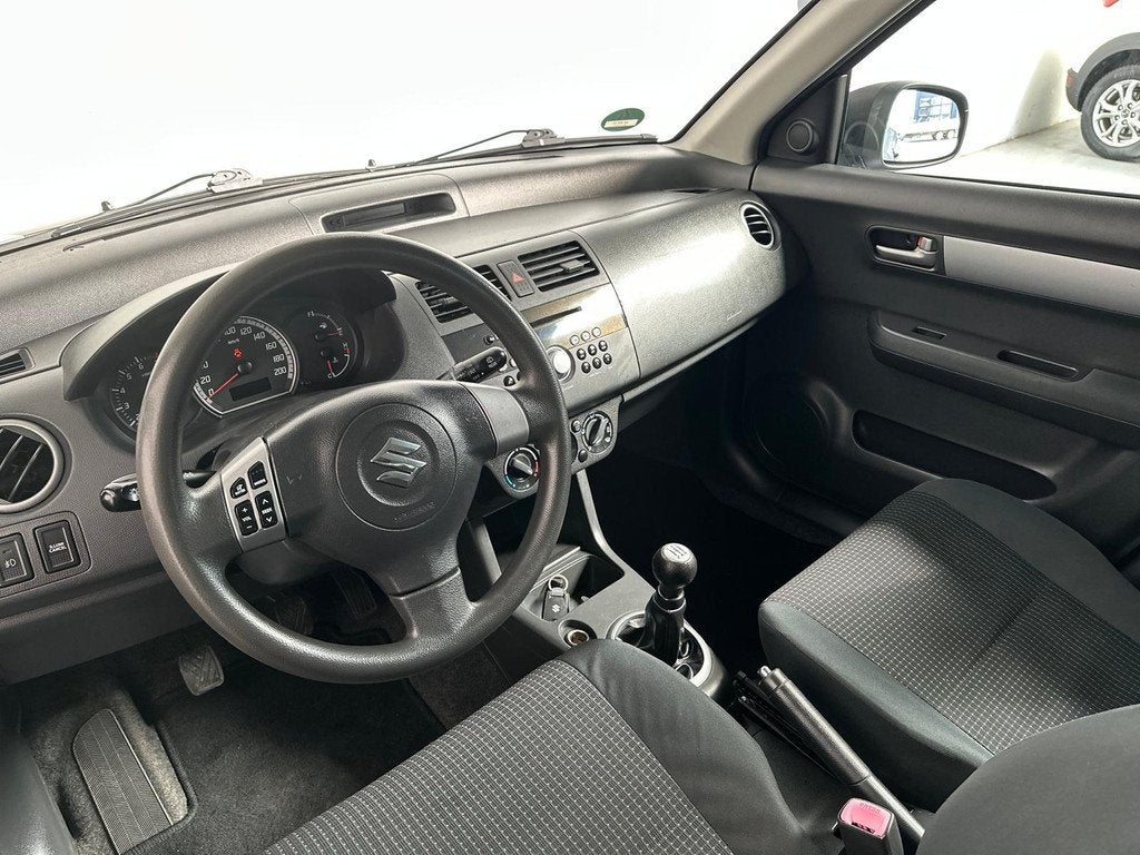 Suzuki Swift 1.5 Exclusive (bj 2007), Voorwielaandrijving, 15 km/l, 4 cilinders, 400 kg