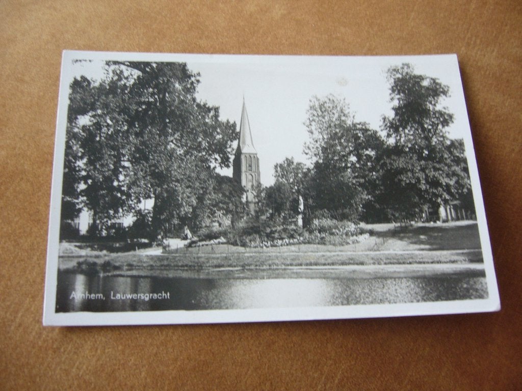 ARNHEM  =  LAUWERSGRACHT, Ophalen of Verzenden, 1920 tot 1940, Gelopen, Gelderland