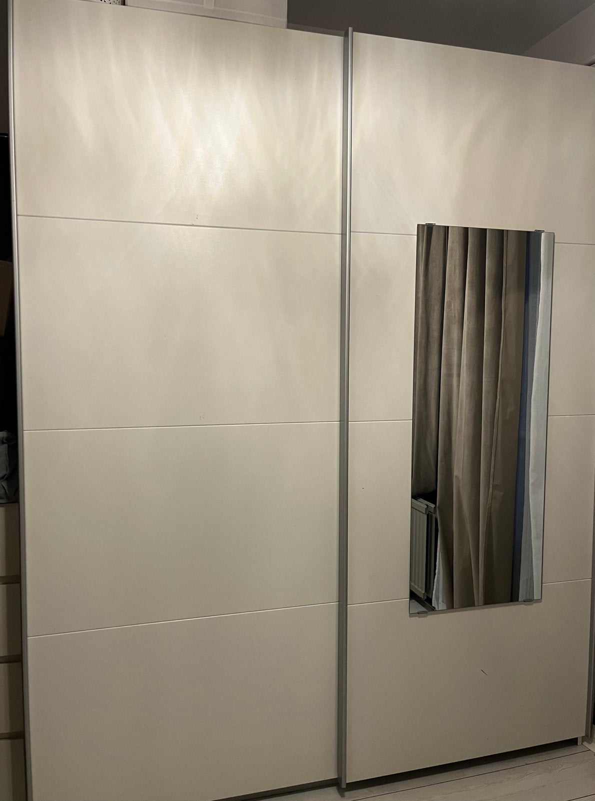 Ikea kast met schuifdeuren