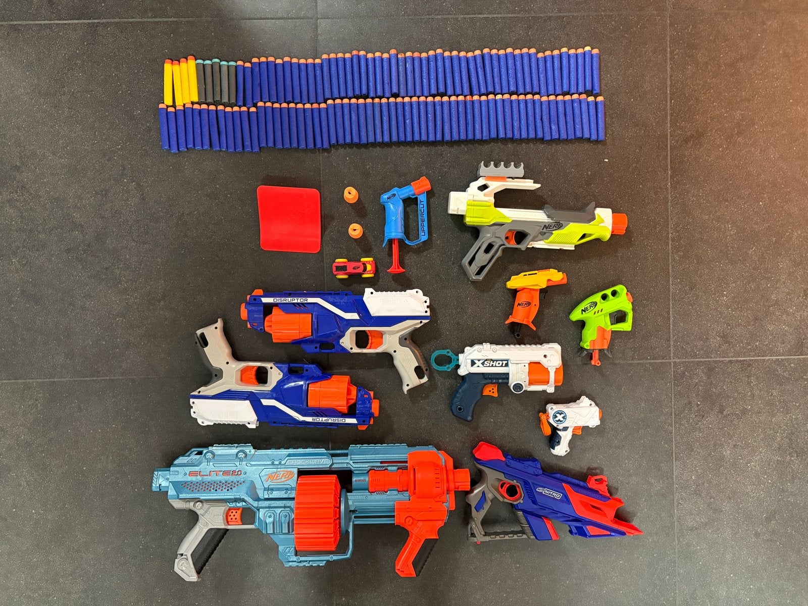 Grote set van 10 Nerf pistolen met 120 pijltjes en accessoir, Ophalen, Gebruikt