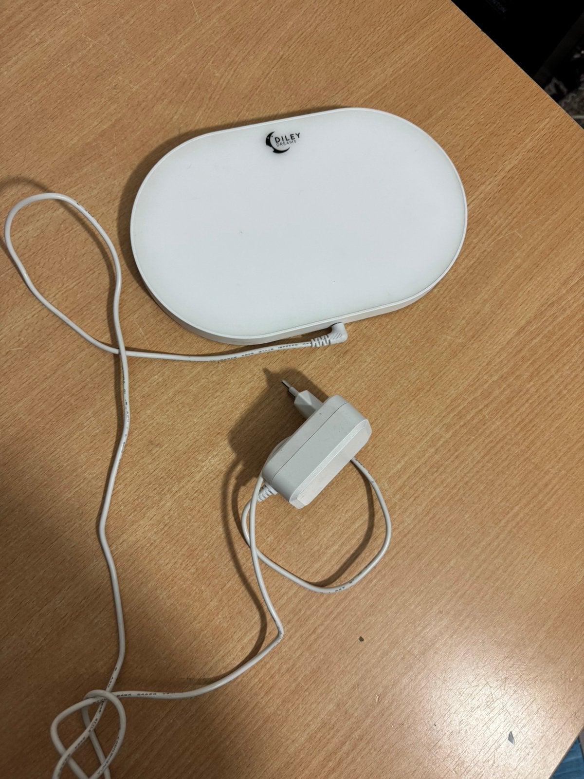 Licht Therapie Lamp Diley Drams + Originele Adapter, Ophalen of Verzenden, Zo goed als nieuw