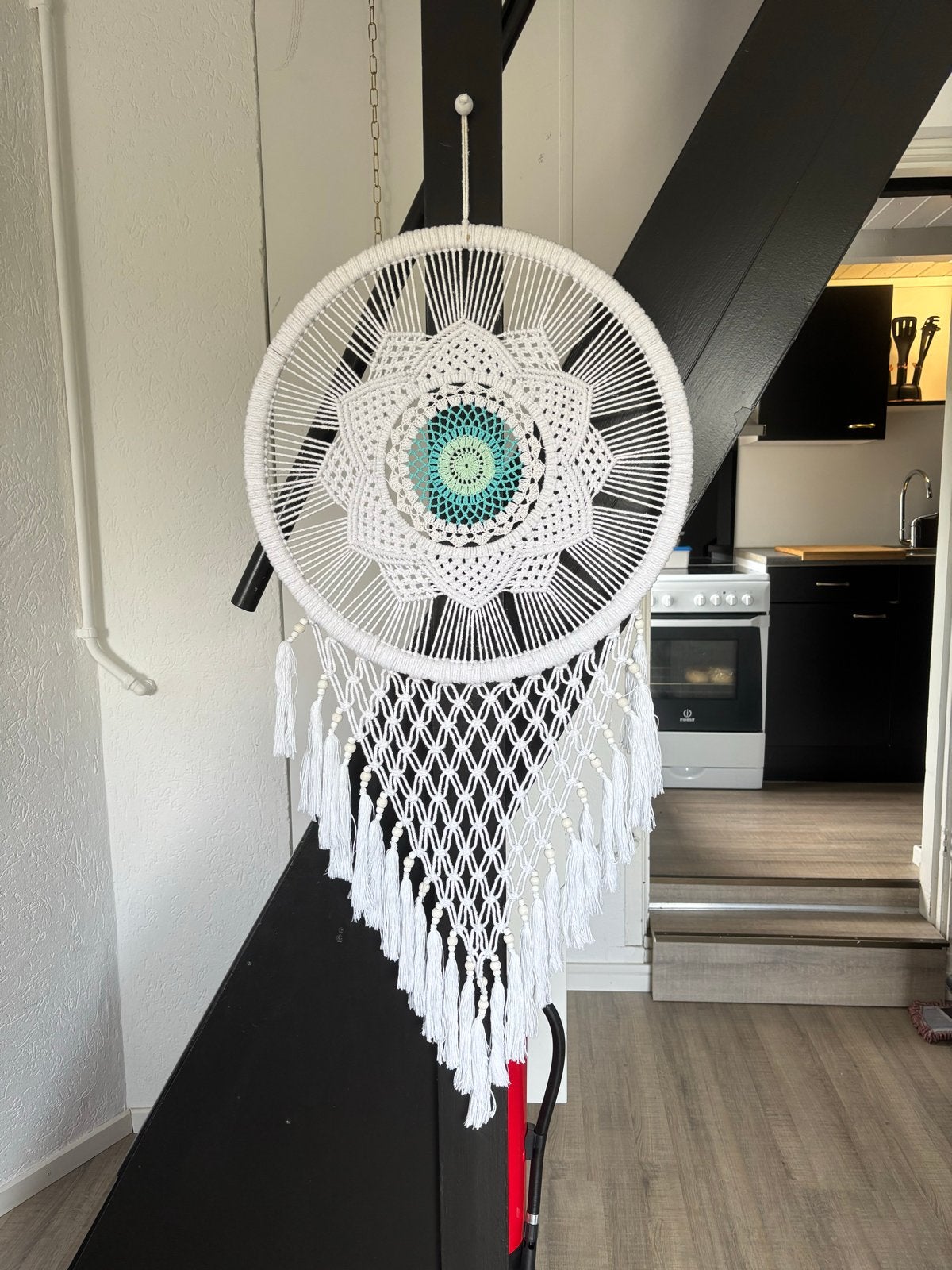 Grote witte dromenvanger met macramé en turquoise accent, Ophalen, Boho, Zo goed als nieuw, Wit
