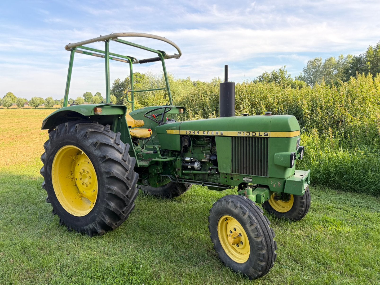 John Deere 2130LS Hilo Stuurbekrachtiging Tractor Trekker, Gebruikt, Tot 80 Pk, 7500 tot 10000, Ophalen