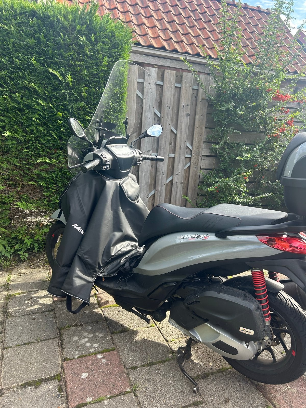 Piaggio Medley 125cc ABS 2022 - Zo goed als nieuw, Ophalen of Verzenden