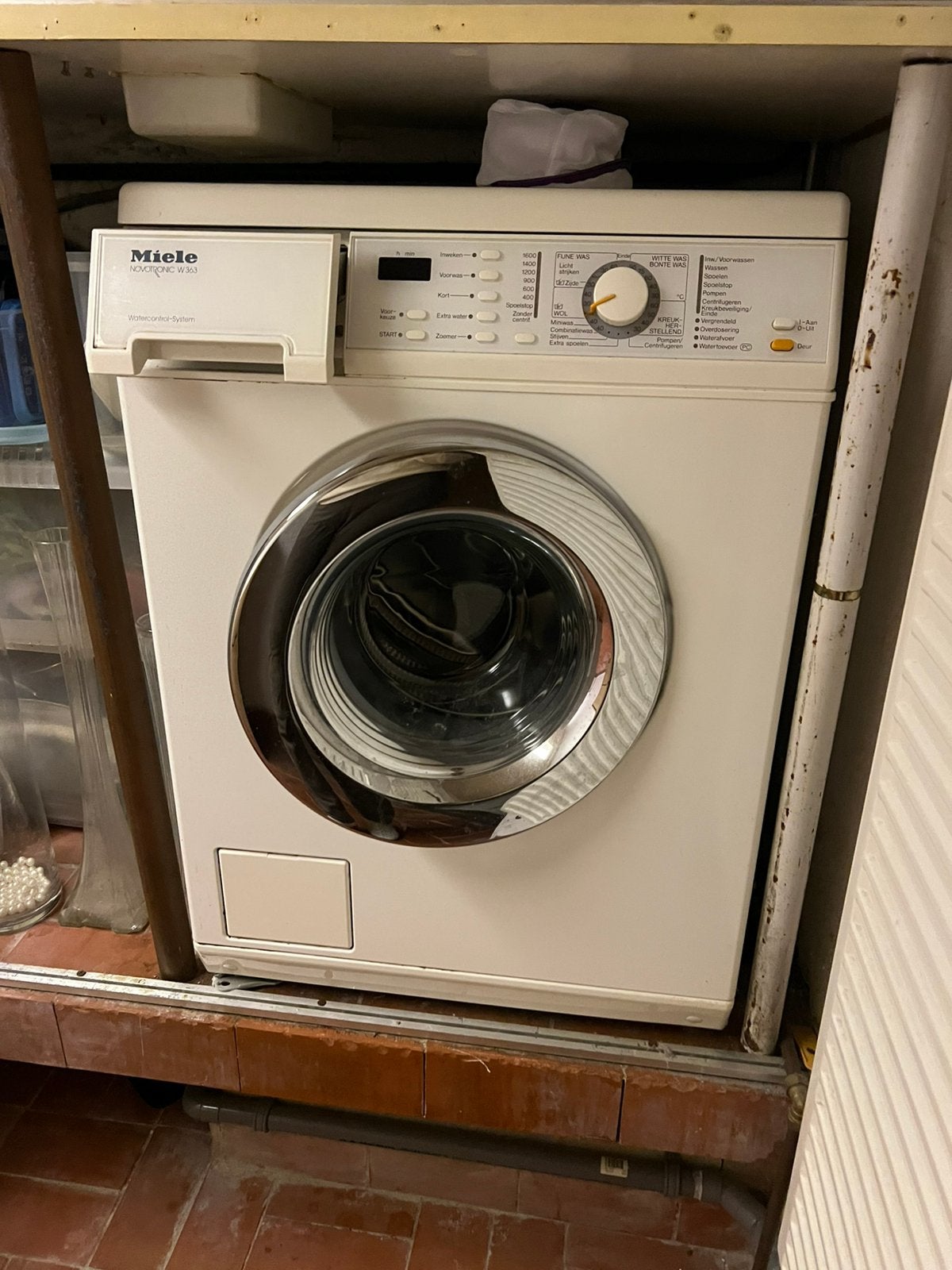 MIELE NOVOTRONIC W 363 Water control System 1600rpm  PERFECT, Ophalen, 6 tot 8 kg, Energieklasse A of zuiniger, Voorlader